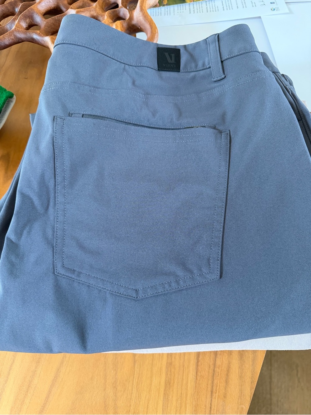 NWOT Men’s VUORI META Trouser Classic Fit 30 pants Dark Pewter size 38x34